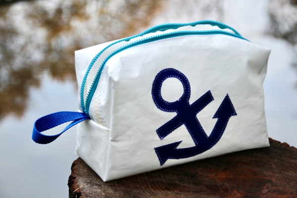 Segeltuch Kulturtasche mit blauen Anker groß